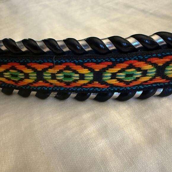 vintage vegan leather embroidered belt, black w/ silver buckle, M - Picture 2 of 7